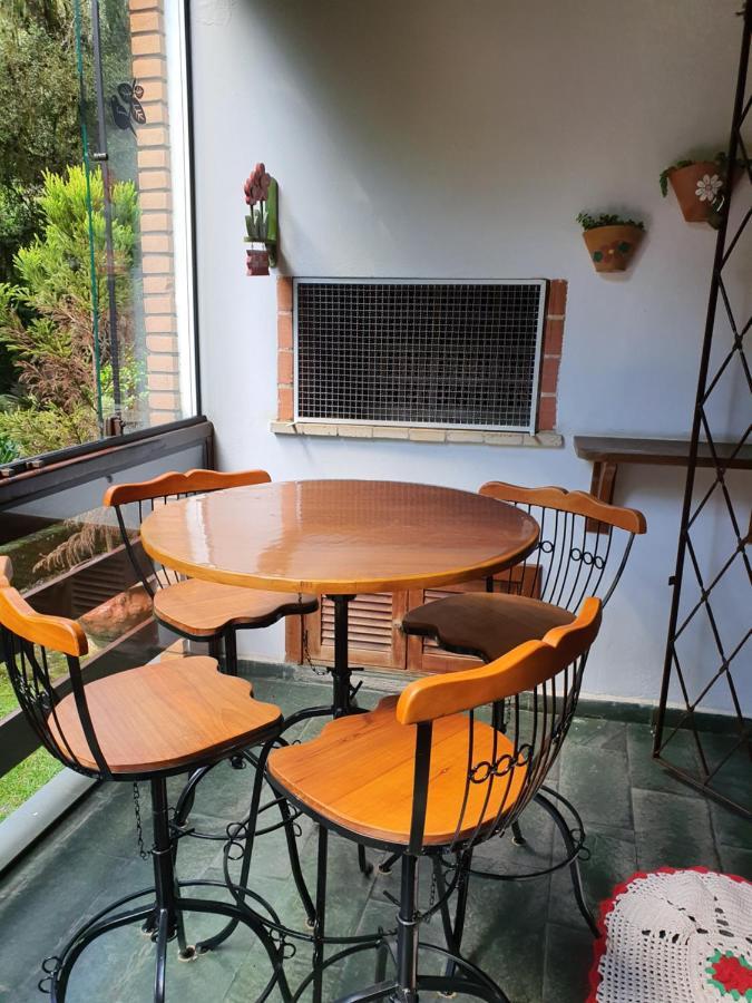 Lindo Apto No Centro Capivari - Condominio Privado Campos do Jordão المظهر الخارجي الصورة